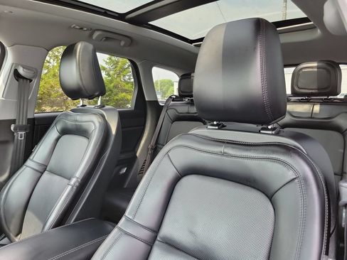 Used 2022 Lincoln Corsair Reserve AWD/4WD image 10