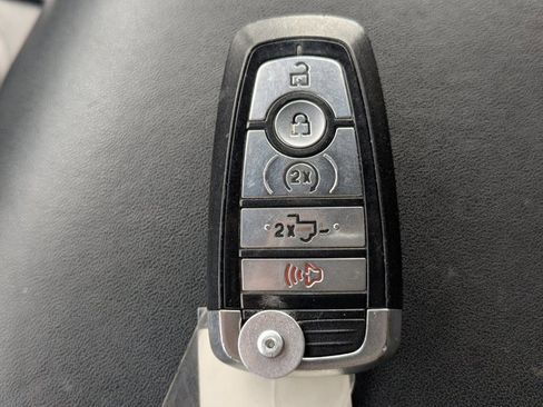 Used 2021 Ford F350 Platinum image 30