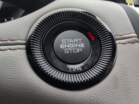 New 2026 Jeep Compass Limited image 27