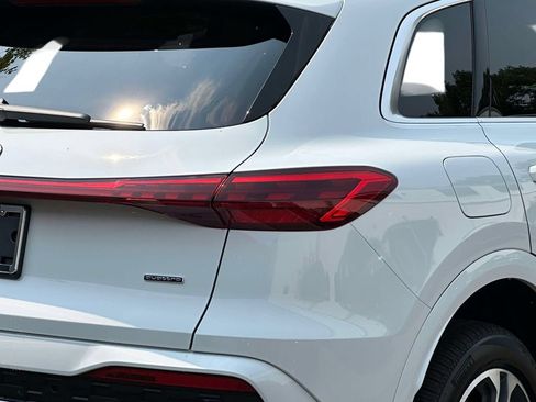 New 2026 Audi Q5 Premium Plus AWD/4WD image 28