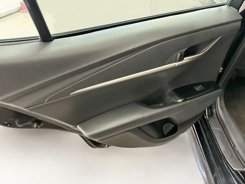 Used 2025 Toyota Camry SE FWD image 27