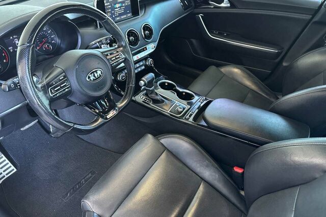 Used 2020 Kia Stinger GT-Line RWD image 10