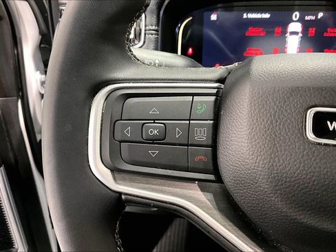 Used 2025 Jeep Wagoneer Series II w/ Premium Group I image 24