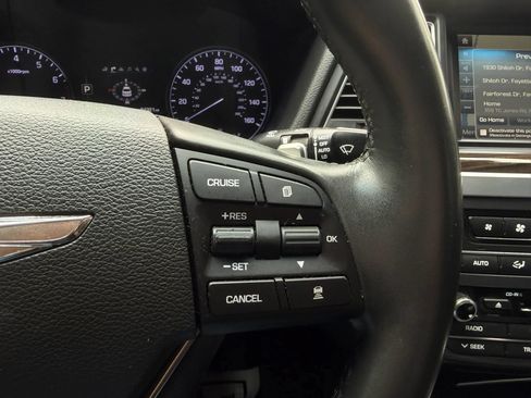 Used 2017 Genesis G80 3.8 RWD image 26