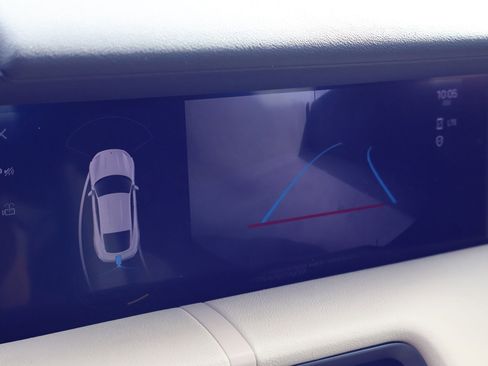 Certified 2022 Porsche Taycan image 19