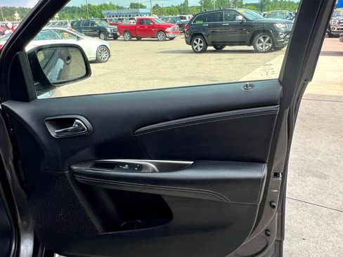 Used 2018 Dodge Journey Crossroad image 16