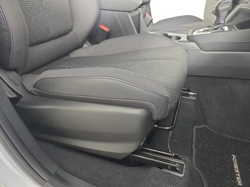 Certified 2025 Subaru Forester Premium AWD/4WD image 30