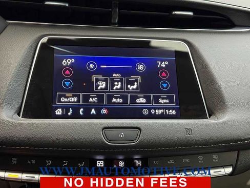 Used 2020 Cadillac XT4 Premium Luxury image 29