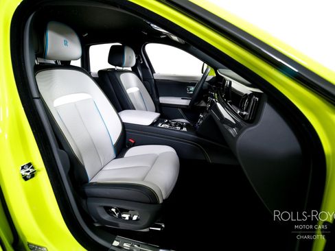 Certified 2025 Rolls-Royce Ghost Black Badge image 35