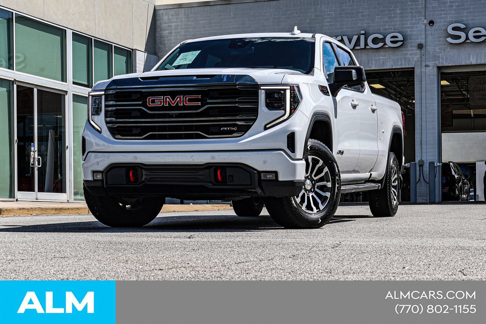 Used 2023 GMC Sierra 1500 AT4 w/ AT4 Preferred Package AWD/4WD image 2