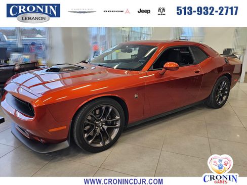 Used 2021 Dodge Challenger R/T Scat Pack w/ Shaker Package image 1