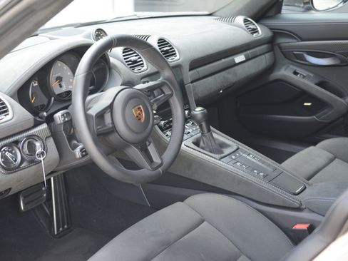 Used 2025 Porsche 718 Boxster Spyder RS RWD image 3