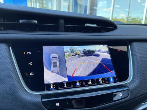 Used 2024 Cadillac XT5 Sportv w/ Technology Package AWD/4WD image 31