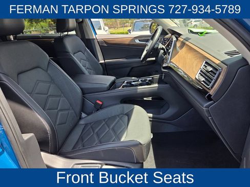 Used 2025 Volkswagen Atlas SE AWD/4WD image 21