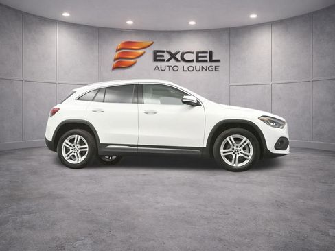 Used 2022 Mercedes-Benz GLA 250 4MATIC w/ Premium Package Lite image 52