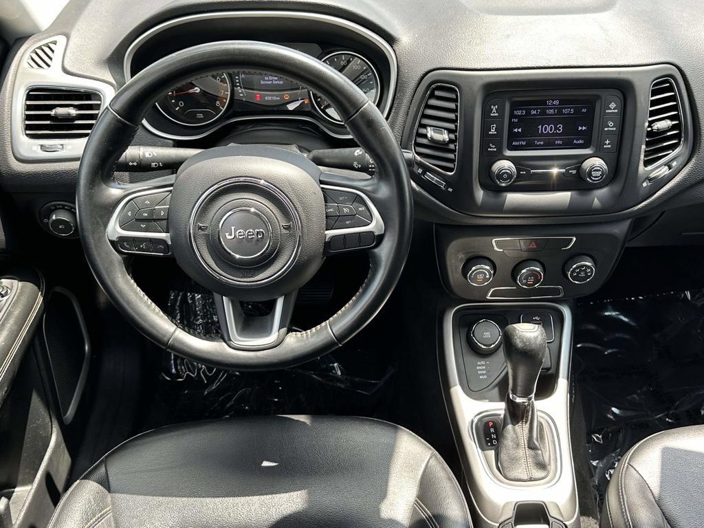 Used 2018 Jeep Compass Latitude AWD/4WD image 14