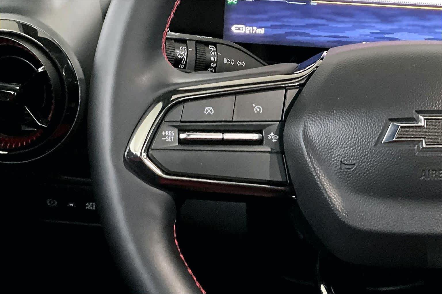 Used 2025 Chevrolet Equinox EV RS AWD/4WD image 23