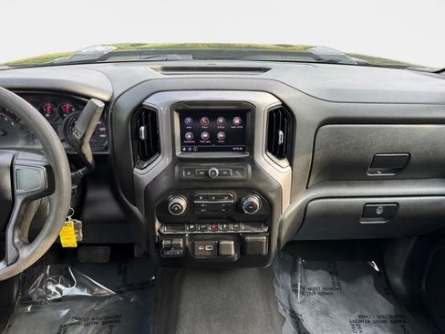 Used 2021 Chevrolet Silverado 2500 Custom w/ Custom Convenience Package AWD/4WD image 13