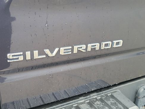 Used 2022 Chevrolet Silverado 1500 RST image 7