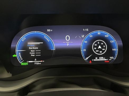 Used 2025 Toyota Sienna XSE FWD image 23