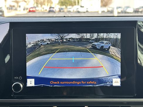 Certified 2025 Toyota Camry SE image 25