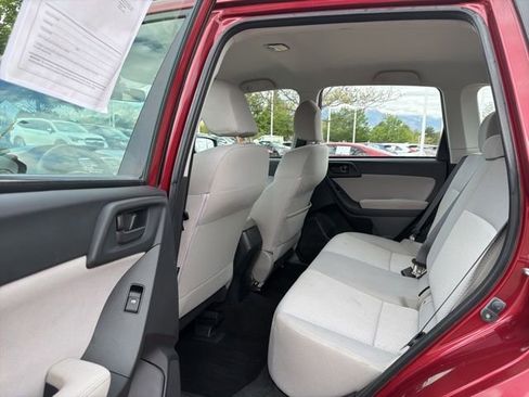 Used 2015 Subaru Forester 2.5i w/ Alloy Wheel Package AWD/4WD image 18