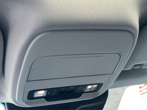 New 2025 Ford Expedition Max Active image 32