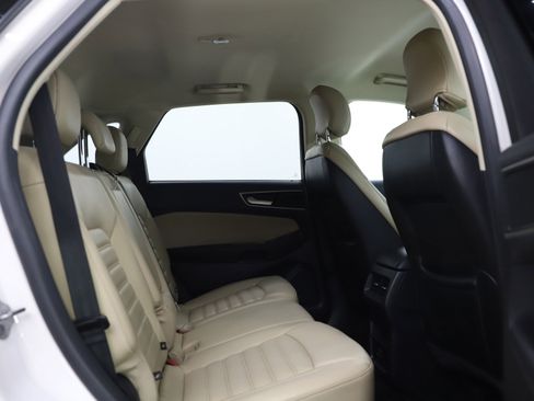 Used 2016 Ford Edge SEL w/ Equipment Group 201A AWD/4WD image 13