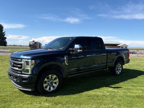 Used 2020 Ford F250 Platinum w/ FX4 Off-Road Package AWD/4WD image 2