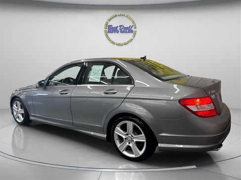 Used 2011 Mercedes-Benz C 300 4MATIC Sedan image 3