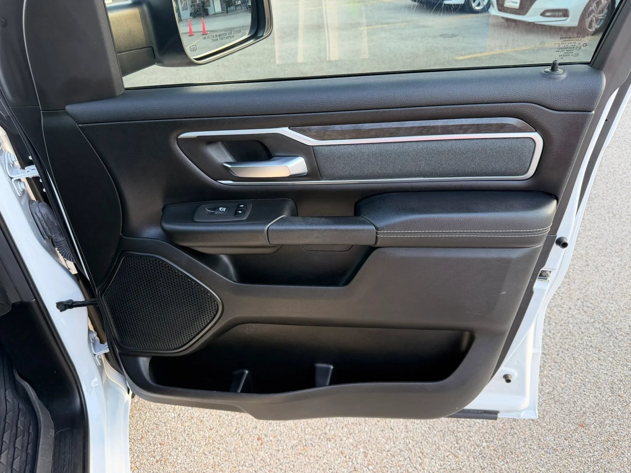 Used 2022 RAM 1500 Big Horn AWD/4WD image 17