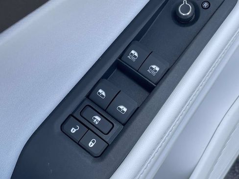 New 2026 Jeep Cherokee Laredo AWD/4WD image 25