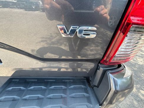 Used 2023 Toyota Tacoma SR AWD/4WD image 8