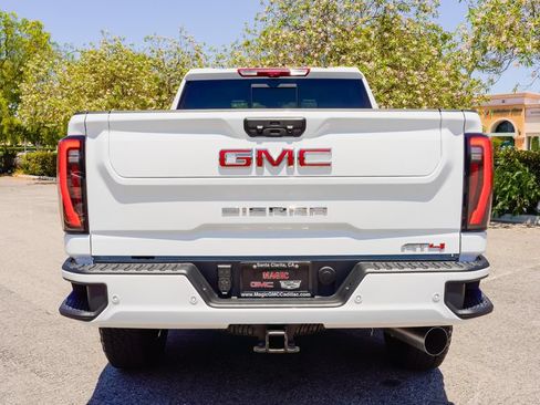 New 2026 GMC Sierra 3500 AT4 w/ AT4 Premium Plus Package AWD/4WD image 9