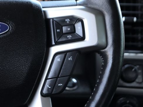 Used 2017 Ford F150 Lariat AWD/4WD image 24
