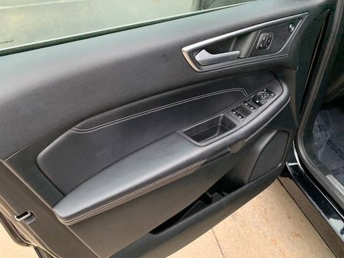 Used 2022 Ford Edge Titanium AWD/4WD image 23