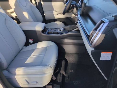 New 2026 Kia Sorento EX w/ EX Premium Package FWD image 29