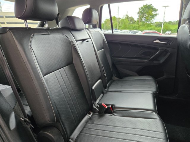 Used 2022 Volkswagen Tiguan SE FWD image 17