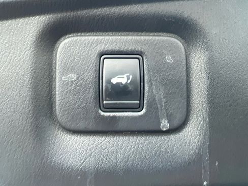 Used 2013 INFINITI JX35 AWD w/ Premium Pkg image 7