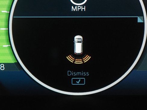 Used 2021 Chevrolet Bolt Premier w/ Infotainment Package image 21