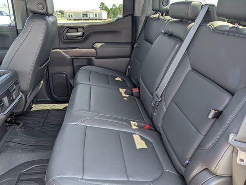 Used 2021 GMC Sierra 1500 SLT w/ SLT Premium Plus Package AWD/4WD image 14