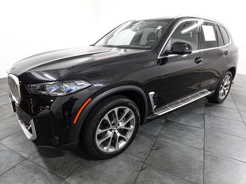 Used 2024 BMW X5 xDrive40i image 3