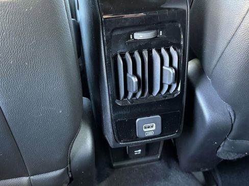 Used 2024 Jeep Compass Limited image 13