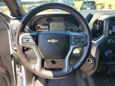 Used 2021 Chevrolet Silverado 1500 LT RWD image 27