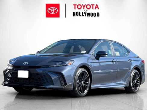 New 2026 Toyota Camry SE FWD image 7