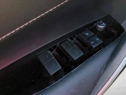 Certified 2021 Toyota Corolla XSE FWD image 11