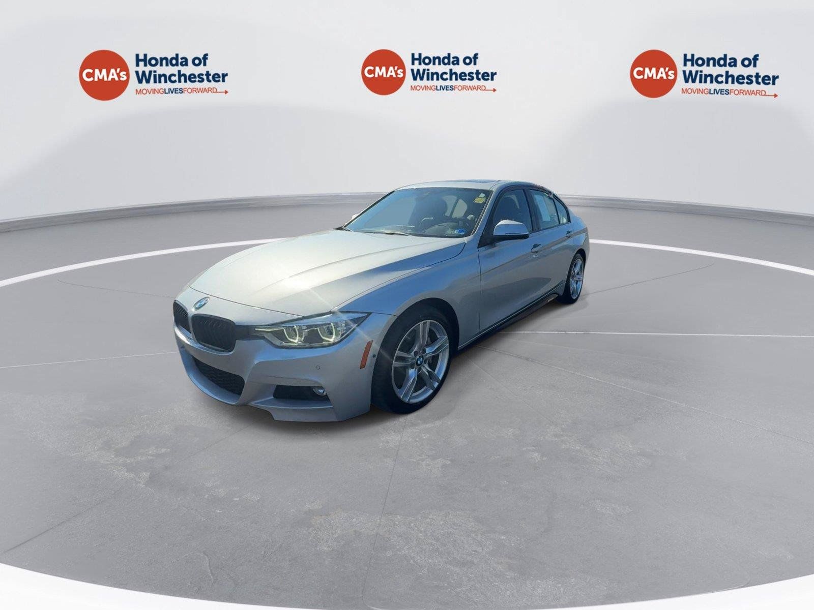 Used 2016 BMW 340i xDrive Sedan AWD/4WD image 4