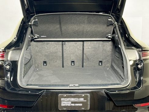 Certified 2024 Porsche Cayenne Coupe AWD/4WD image 29