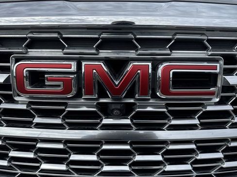 Used 2024 GMC Terrain Denali w/ Denali Premium Package AWD/4WD image 32