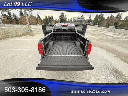 Used 2018 Chevrolet Colorado LT w/ Luxury Package, Chrome image 12